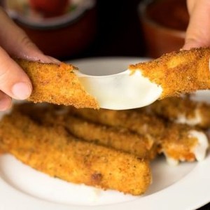 Can We Guess Your Eye & Hair Color With This Food Test? Mozzarella Sticks