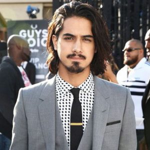 Can We Guess Your Height by Your Taste in Men? Avan Jogia