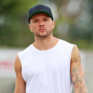 Can We Guess Your Height by Your Taste in Men? Ryan Phillippe