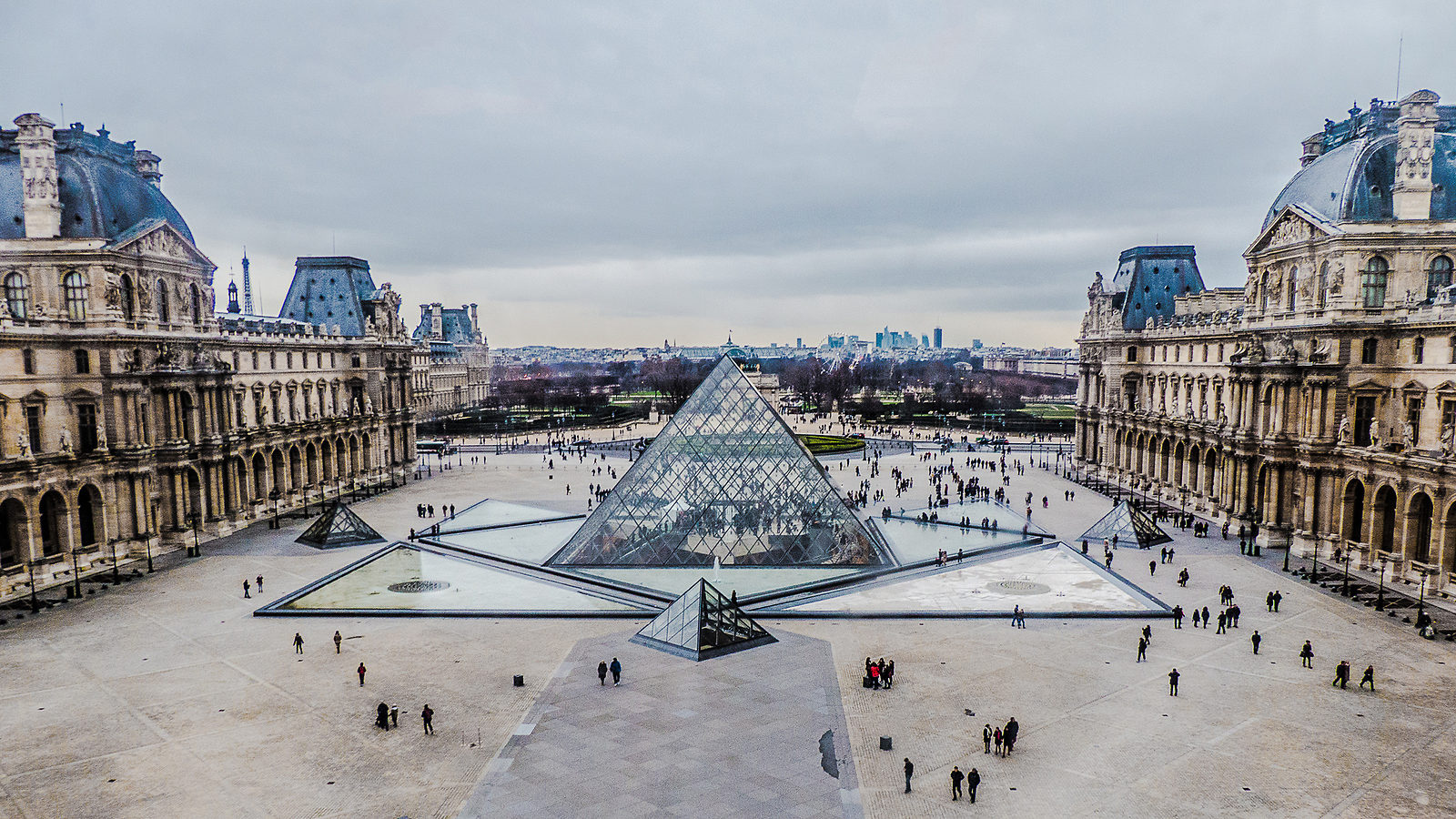 Spend a Day in Paris and We’ll Reveal a Truth About You The Lourve