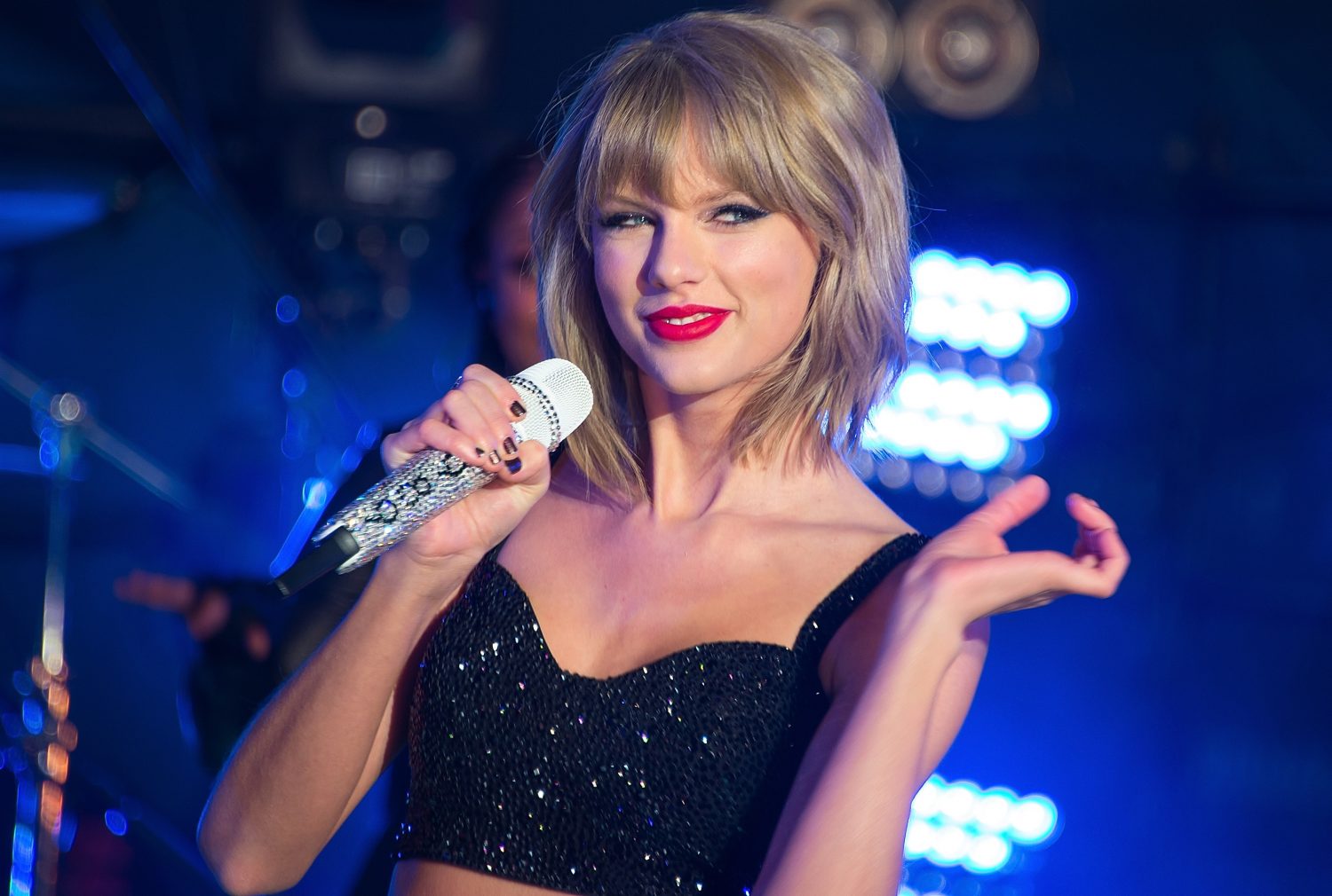 🎤 Rate These Pop Divas and We'll Guess How Old You Are Quiz Taylor Swift