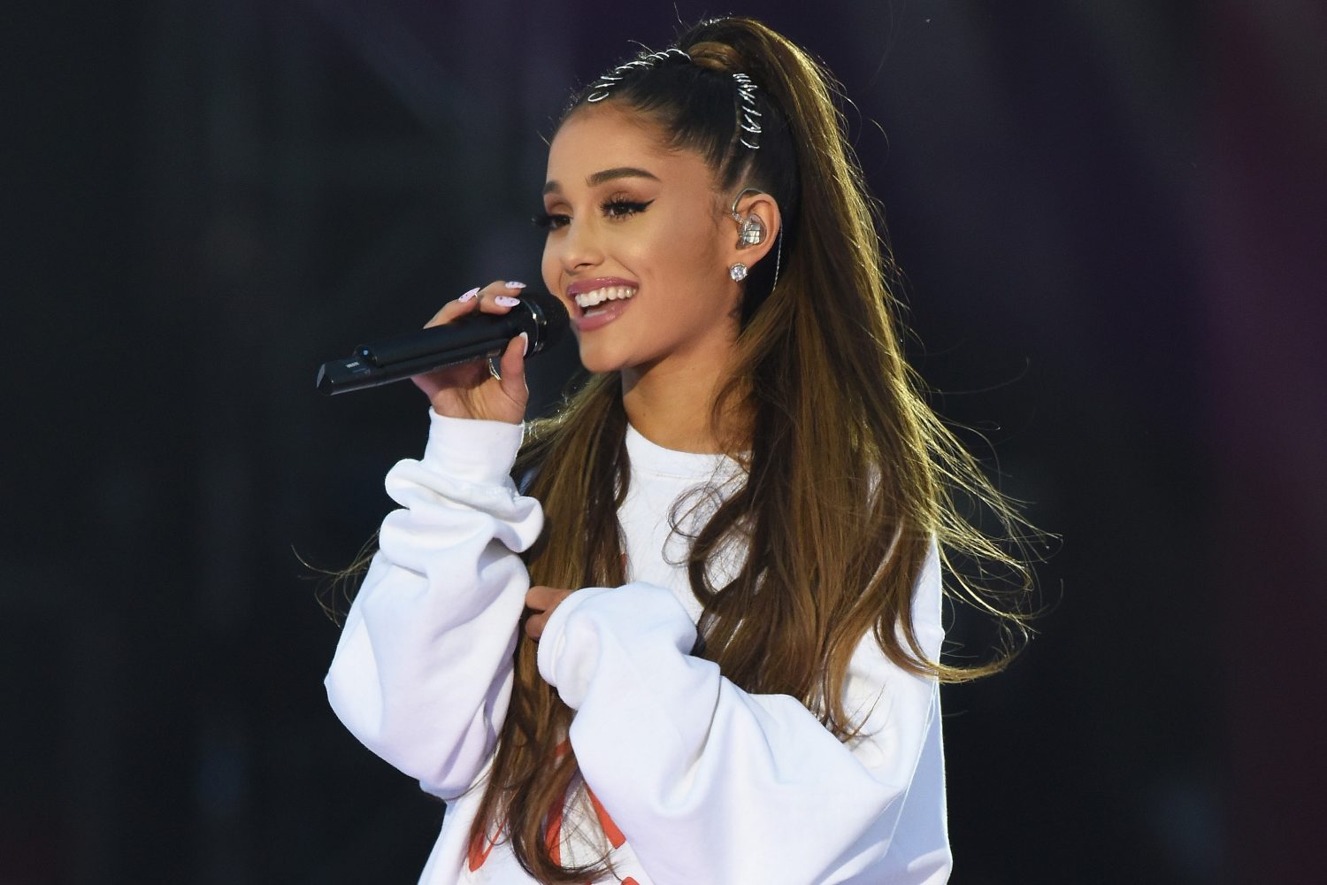 🎤 Rate These Pop Divas and We’ll Guess How Old You Are Ariana Grande1