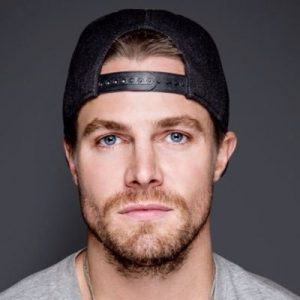 Can We Guess Your Height by Your Taste in Men? Stephen Amell