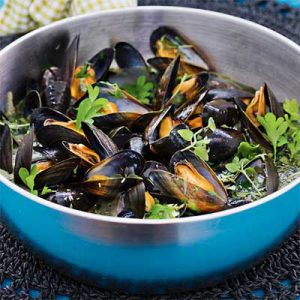Spend a Day in Paris and We’ll Reveal a Truth About You Moules Marinières