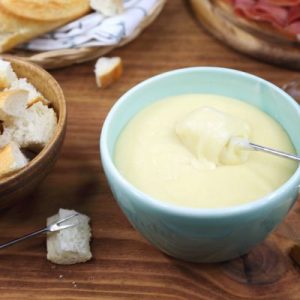 🍪 Do You Actually Prefer Chocolate or Cheese? 🧀 Quiz Cheese fondue