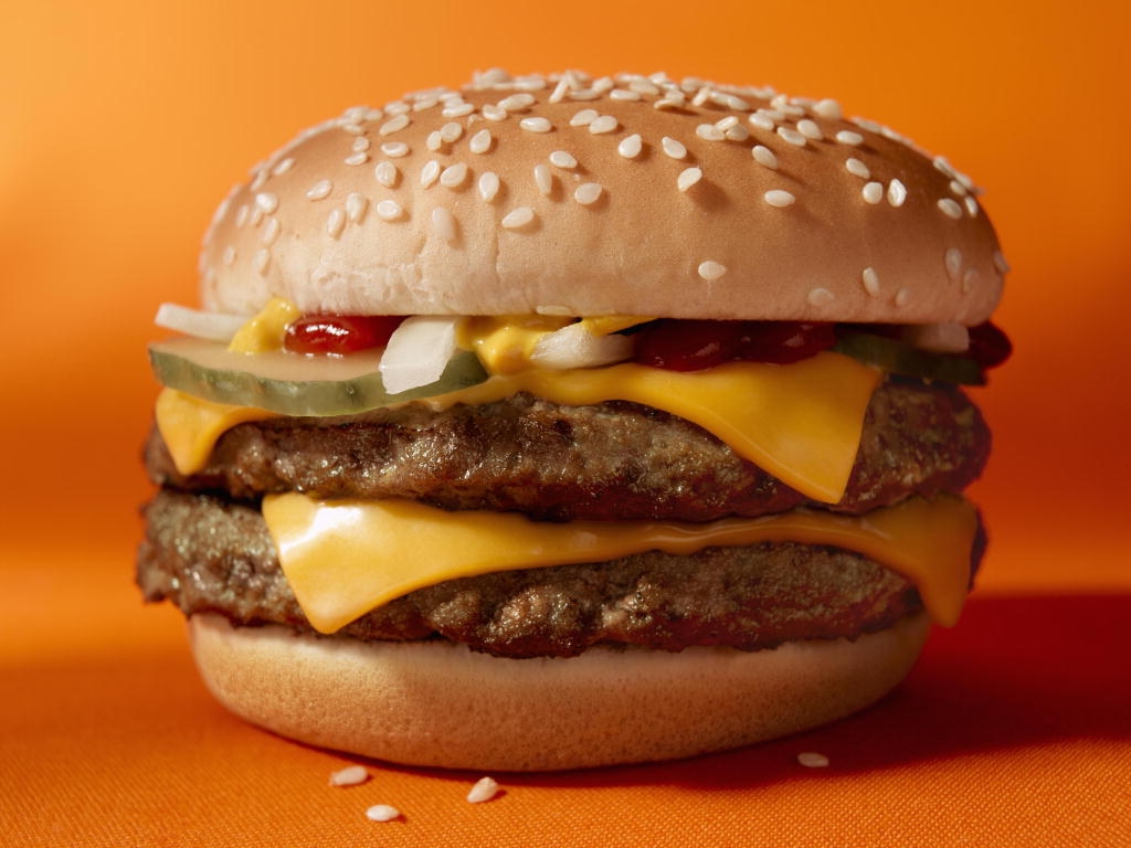 🍔 Take This “Scale of 1 to 5” McDonald’s Quiz and We’ll Guess Your Age Accurately McDonald's Quarter Pounder With Cheese