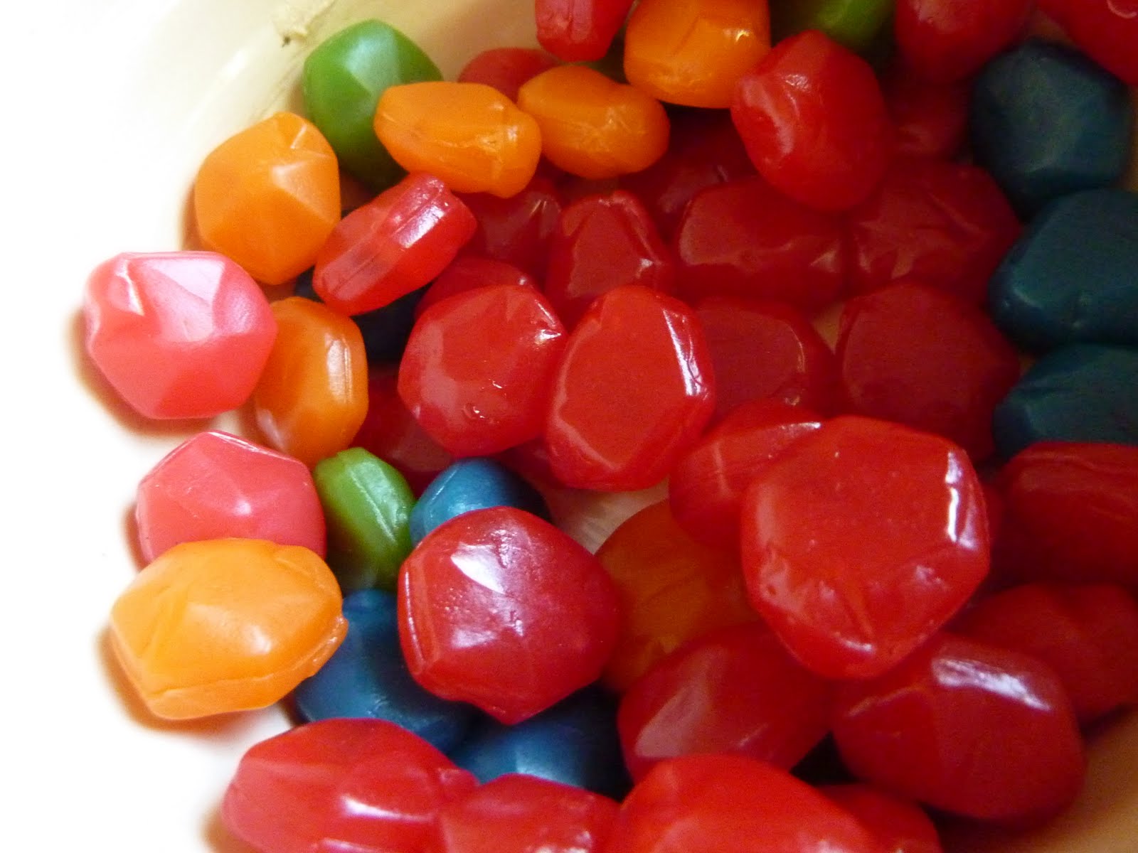 If You Weren’t a ’90s Kid You’ve Got No Chance of Naming These 15 Snacks 92