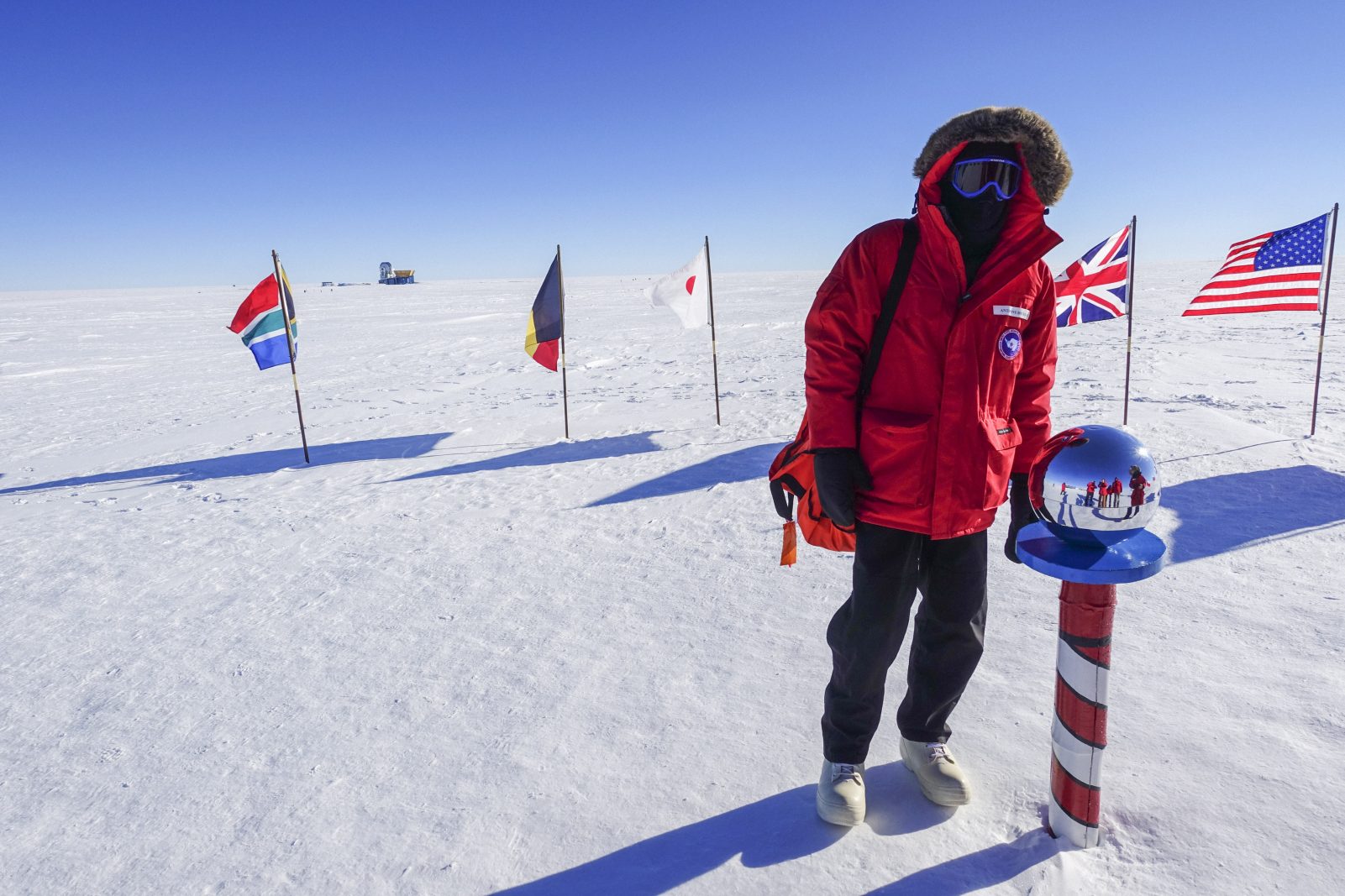 Can You Survive an Entire Week in the Antarctica Alone? abpu_s8_antarctica1