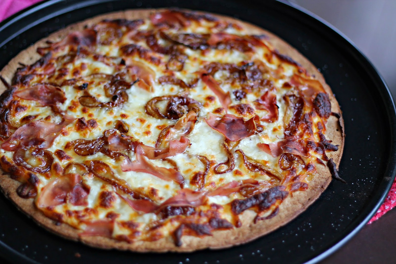 🍕 Rate These Pizza Toppings and We’ll Reveal If You Have a Male or Female Brain caramelized onions