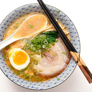 🍣 Make Some Really Difficult Japanese Food Decisions and We’ll Reveal Your Biggest Pet Peeve Tonkotsu (pork bone broth)