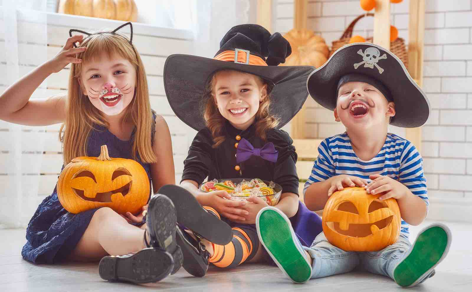 What Halloween Costume Should You Wear This Year? 3 kids