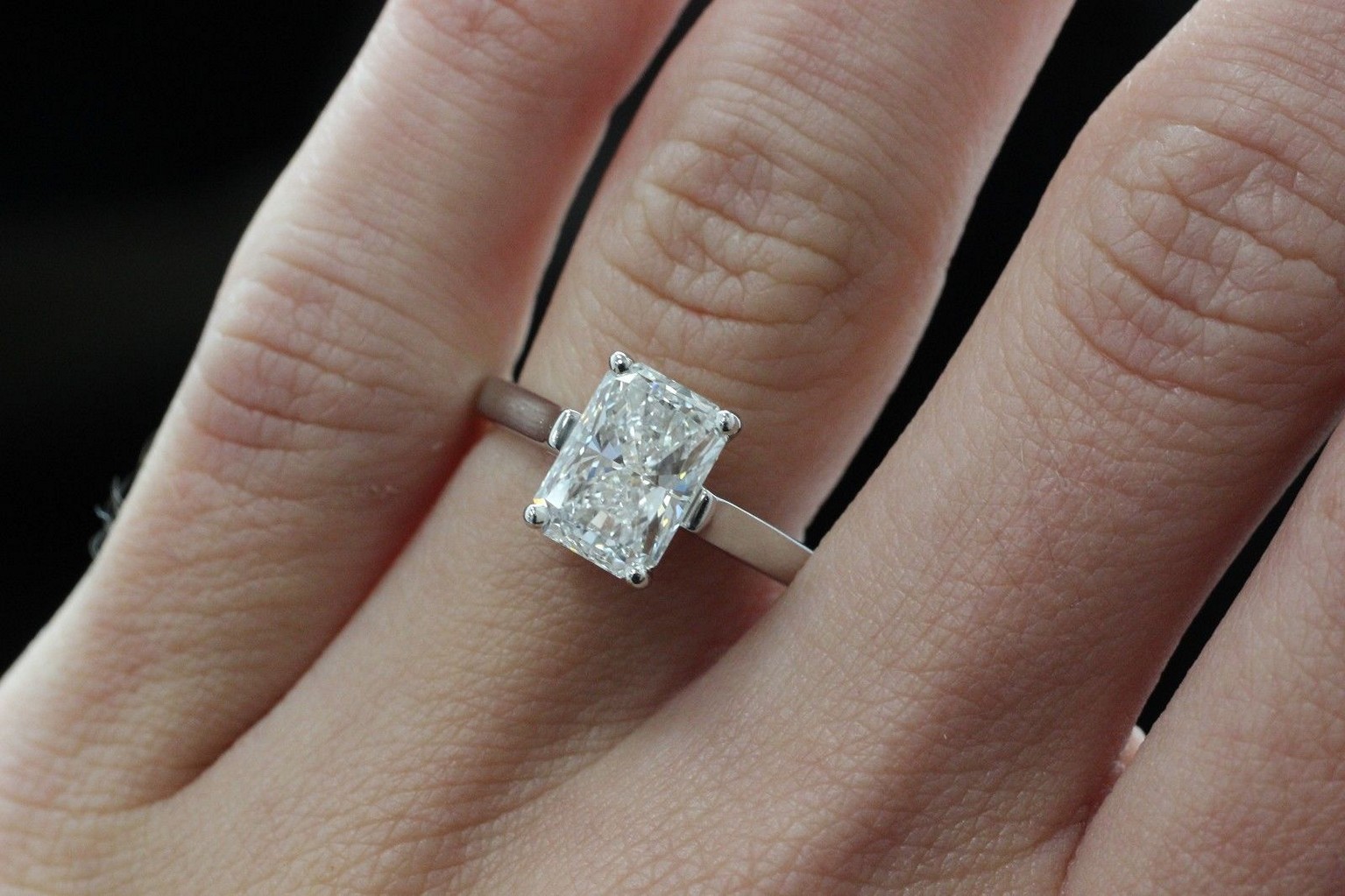 You got: Emerald Cut Engagement Ring! 💍 Pick Your Favorite Makeup Looks and We’ll Reveal What Your Engagement Ring Looks Like