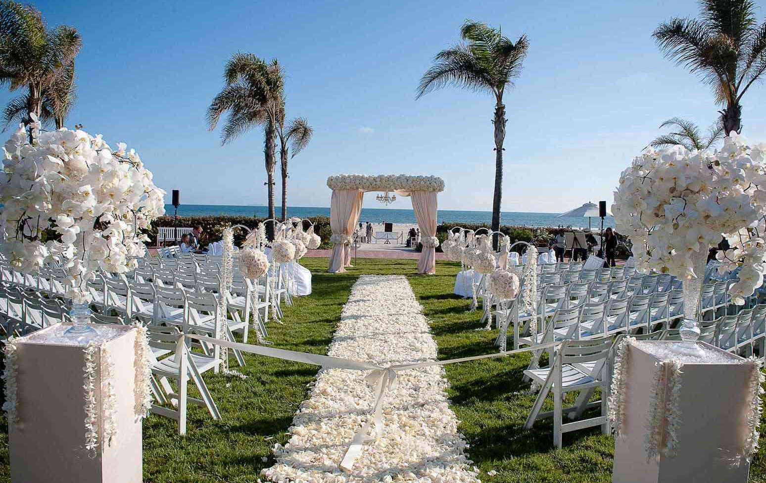 Rate Wedding Venues to Know When You'll Get Married Quiz wedding venues outside garden Lovely Chic Garden Wedding Ceremony Venues Garden Wedding Ideas