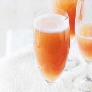 🥃 Get Drunk at This Wedding and We’ll Predict Your Love Life in 5 Years Bellini