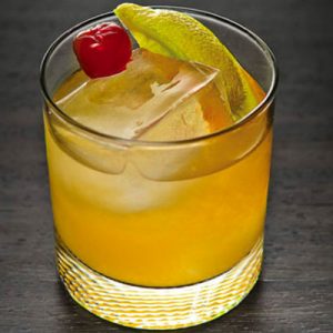🥃 Get Drunk at This Wedding and We’ll Predict Your Love Life in 5 Years Whiskey Sour