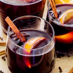 🥃 Get Drunk at This Wedding and We’ll Predict Your Love Life in 5 Years Mulled wine