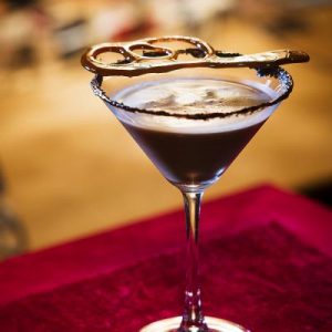 🥃 Get Drunk at This Wedding and We’ll Predict Your Love Life in 5 Years Chocolate Martini