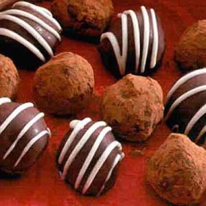 🍫 This Chocolate & Cheese Quiz Will Reveal Your Taste in Men 🧀 Chocolate truffles
