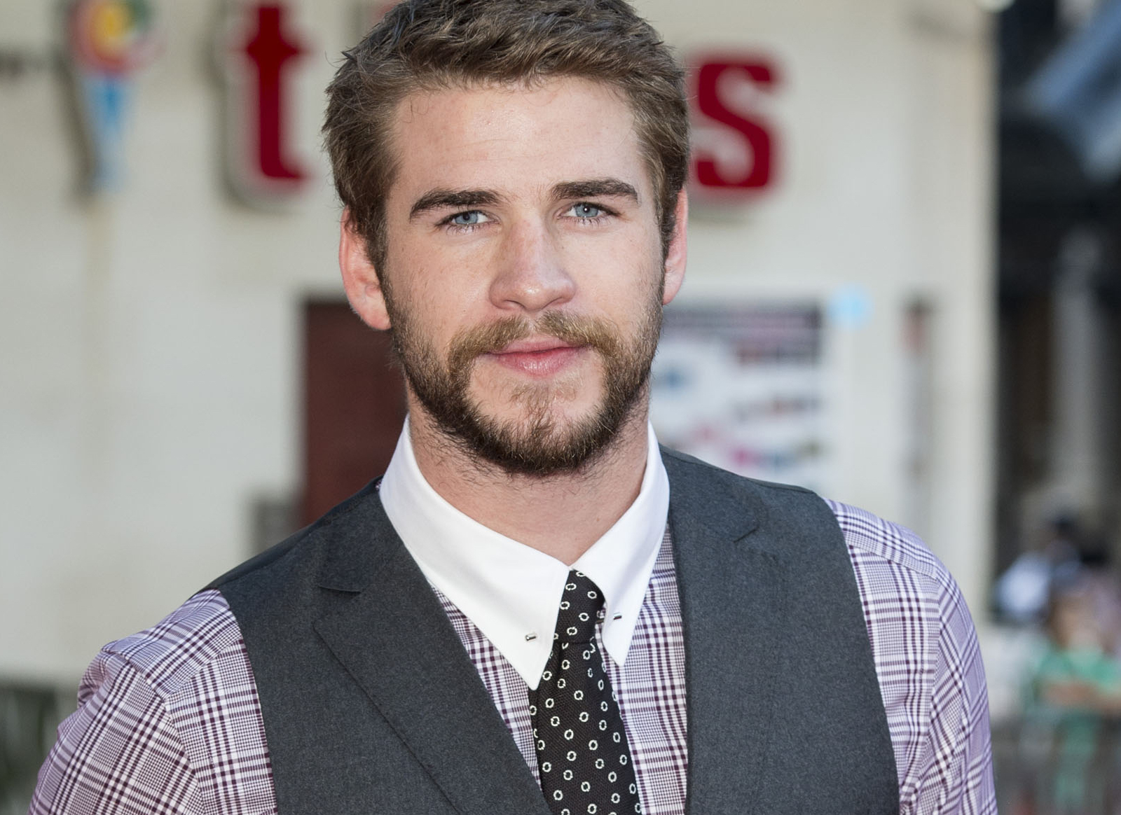Pick Male Celebs to Know If You're More Introverted or … Quiz Liam Hemsworth