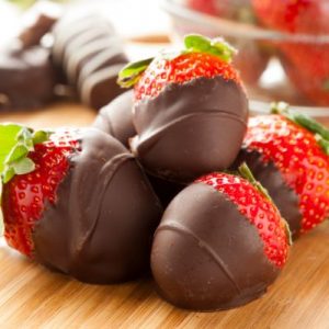 ️ Plan a Romantic Day & I'll Give You a Rom-Com to Watch Quiz Chocolate dipped strawberries