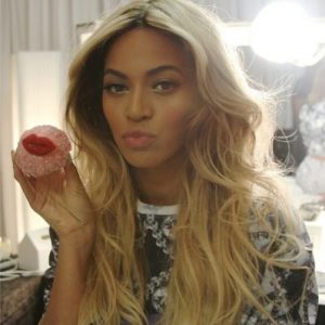 Build Lovely Cupcakes in 5 Steps to Know What People Lo… Quiz Beyoncé