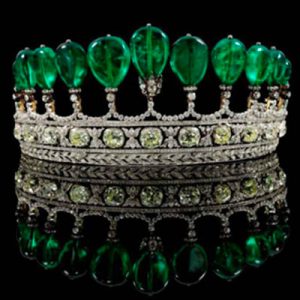 💸 Can You Waste $1 Billion In A Week? Quiz Emerald and diamond tiara