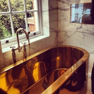 💸 Can You Waste $1 Billion In A Week? Quiz Solid gold bathtub