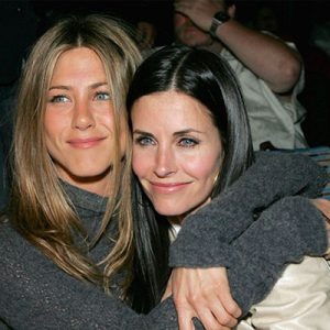Tell Us About Your BFF and We'll Guess Her First Name Quiz Jennifer Aniston and Courteney Cox