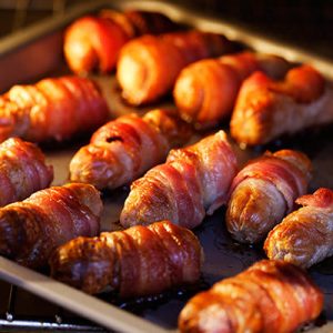 🥖 Eat Your Way Through a Bakery to Find Out What Year You Will Live to Pigs in blankets