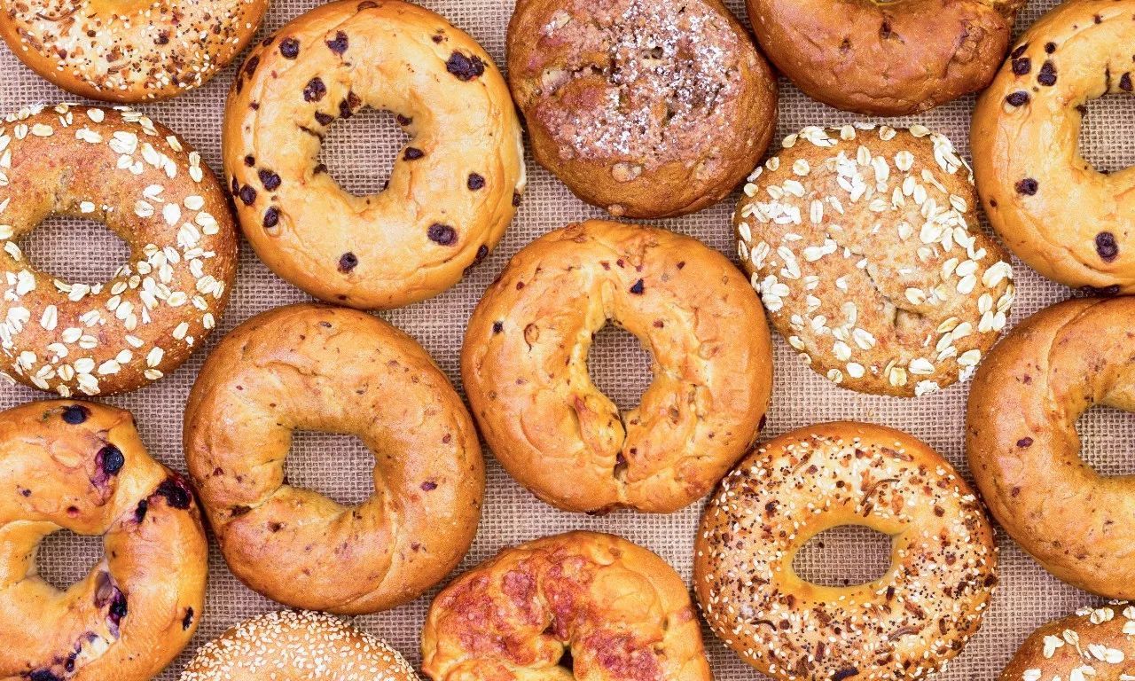 🥖 Eat Your Way Through a Bakery to Find Out What Year You Will Live to 131