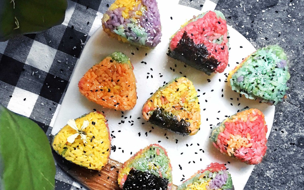 Eat at This 20-Course Buffet and We’ll Reveal What People Like About You savory rainbow food