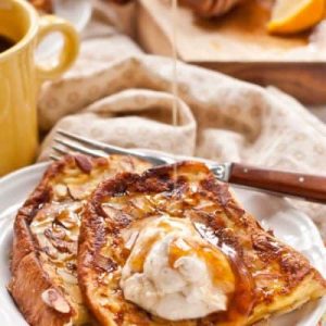 🍳 Pick Some Breakfast Foods and We’ll Reveal Your Celebrity Twin Ricotta and honey sandwich