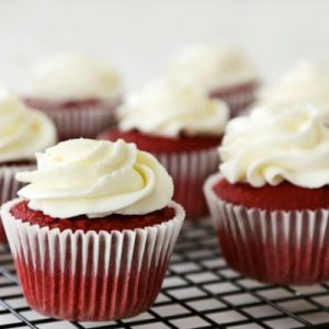 This Quiz Will Tell You If You Prefer Sweet Or Savory Food Red velvet cupcake