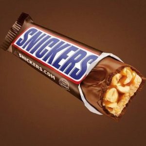 🍨 What Ice Cream Flavor Are You? Create a Giant Sundae to Find Out Snickers
