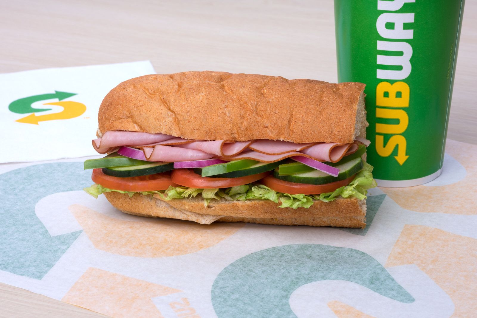 🍟 Rate These Fast Food Chains on a Scale of 1 to 5 and We’ll Guess How Old You Are Subway
