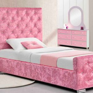 Design A Completely Pink Bedroom & We'll Guess Your Age Quiz 