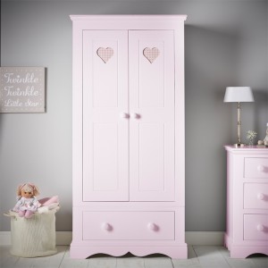 Design A Completely Pink Bedroom & We'll Guess Your Age Quiz 