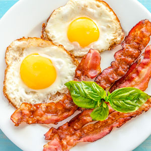 🥞 This Sweet Vs. Savory Breakfast Food Quiz Will Reveal If You’re a Morning or Night Person Bacon and eggs