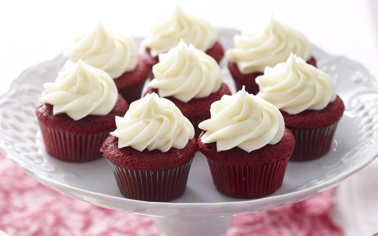 Eat Your Way Through the Alphabet and We’ll Tell You What % Genius You Are Red velvet cupcake1