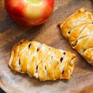 Can We Guess Your Age Based On Your Choices? Quiz Apple strudel