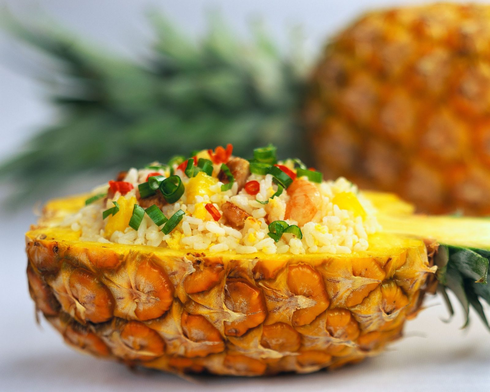 Can You Name 16 Common Foods from Around the World? Quiz Pineapple fried rice
