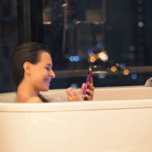Tell Us Your Daily Routine and We’ll Reveal What % High Maintenance You Are I take a bath the night before.
