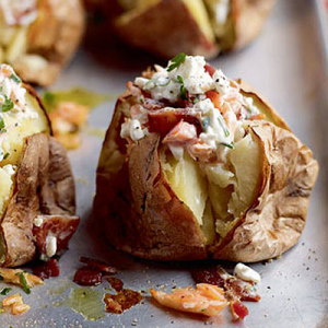 🍗 Everyone Has a Chicken Wing Flavor That Matches Their Personality — Here’s Yours Jacket potatoes