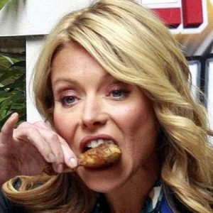 🍗 Everyone Has a Chicken Wing Flavor That Matches Their Personality — Here’s Yours Kelly Ripa