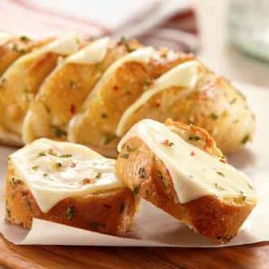 What Pizza Am I? Quiz Garlic bread