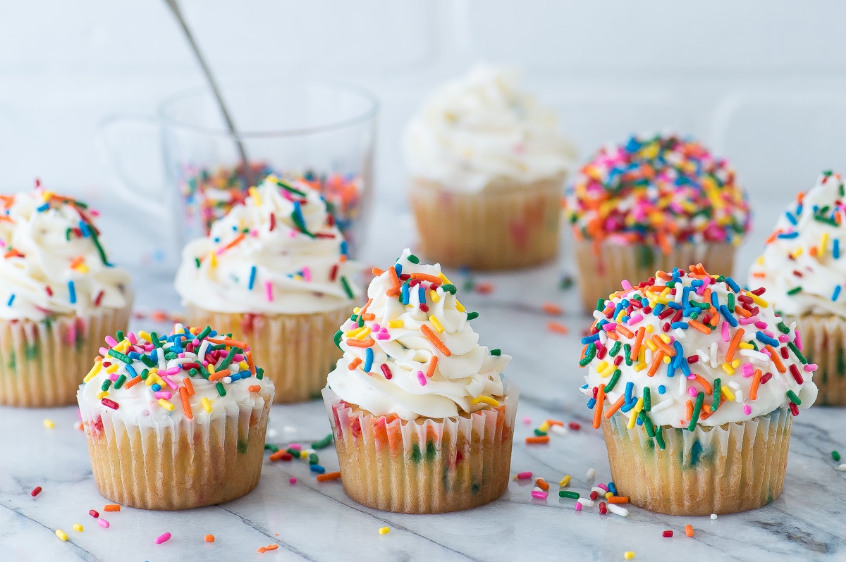 This Food Test Will Reveal If You’re an 😄 Optimist or a 😟 Pessimist funfetti cupcakes