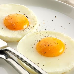 This Food Test Will Reveal If You’re an 😄 Optimist or a 😟 Pessimist Sunny side up