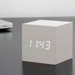 🛍 Go Shopping for Some Random Stuff and We’ll Guess Your Zodiac Sign With 100% Accuracy Click Cube Clock