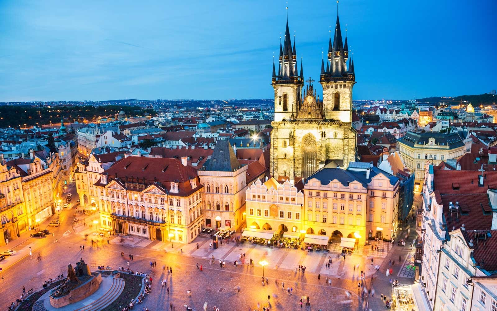 Only People With an IQ Over 130 Can Get at Least 12/15 on This General Knowledge Quiz Prague