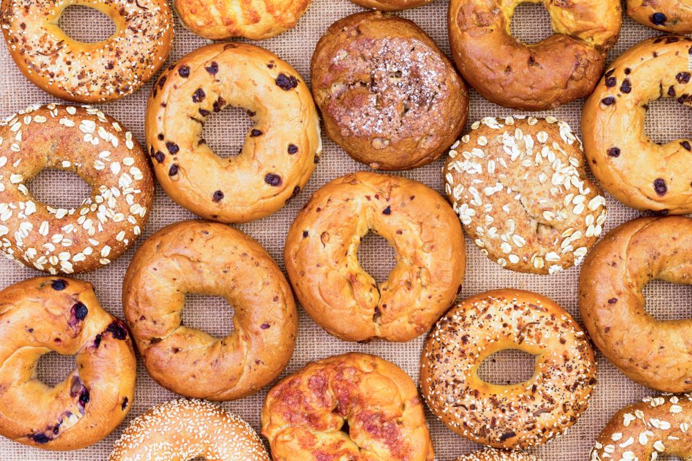 Sorry, But Only 1 in 10 People Can Pass This General Knowledge Quiz bagels
